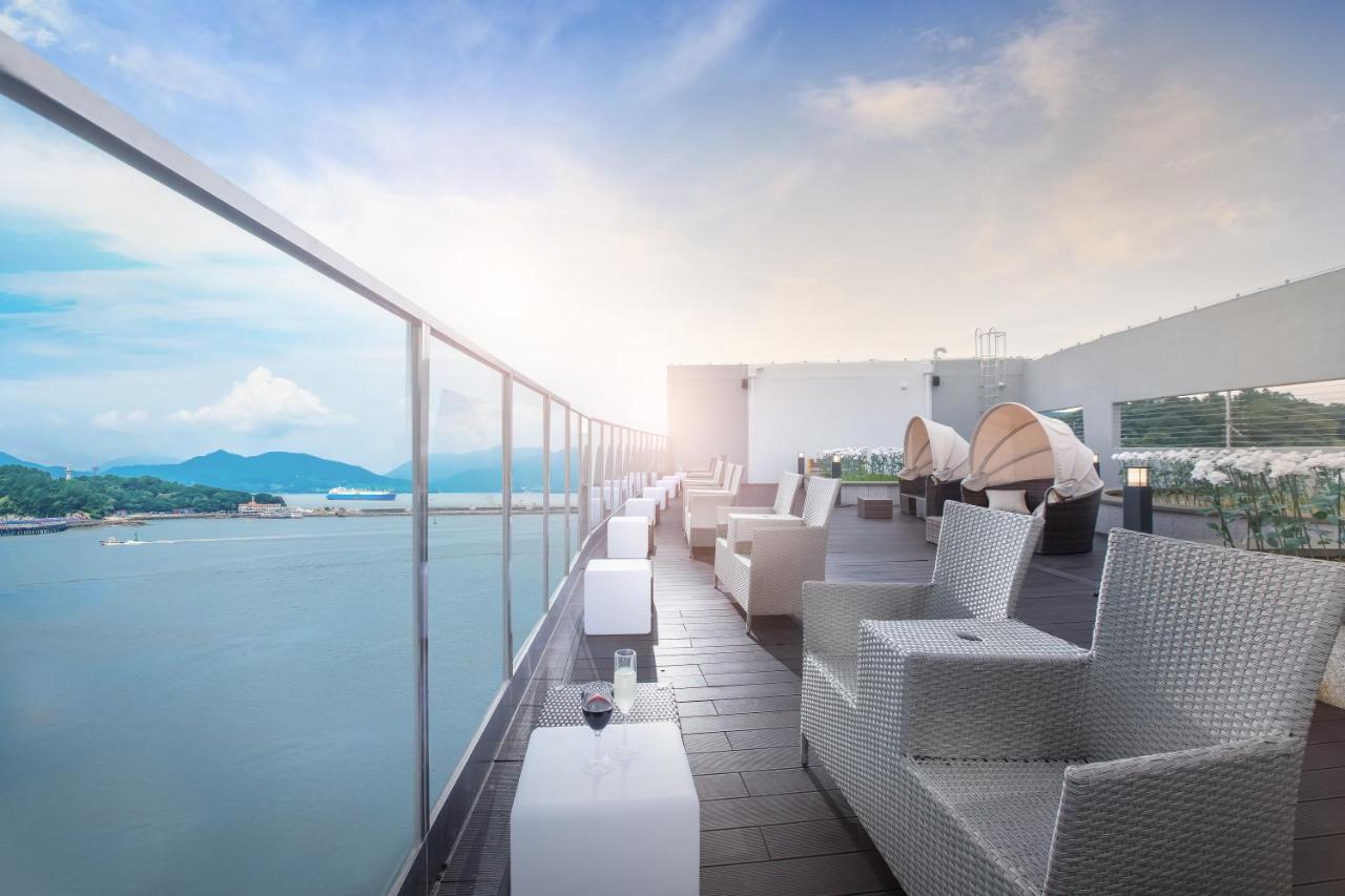 Utop Marina Hotel & Resort Yeosu Eksteriør billede