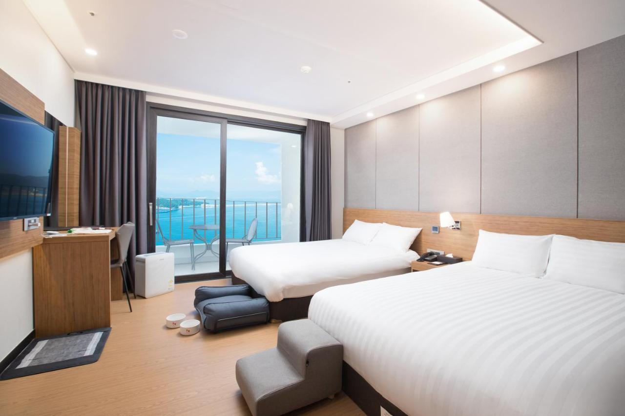 Utop Marina Hotel & Resort Yeosu Eksteriør billede