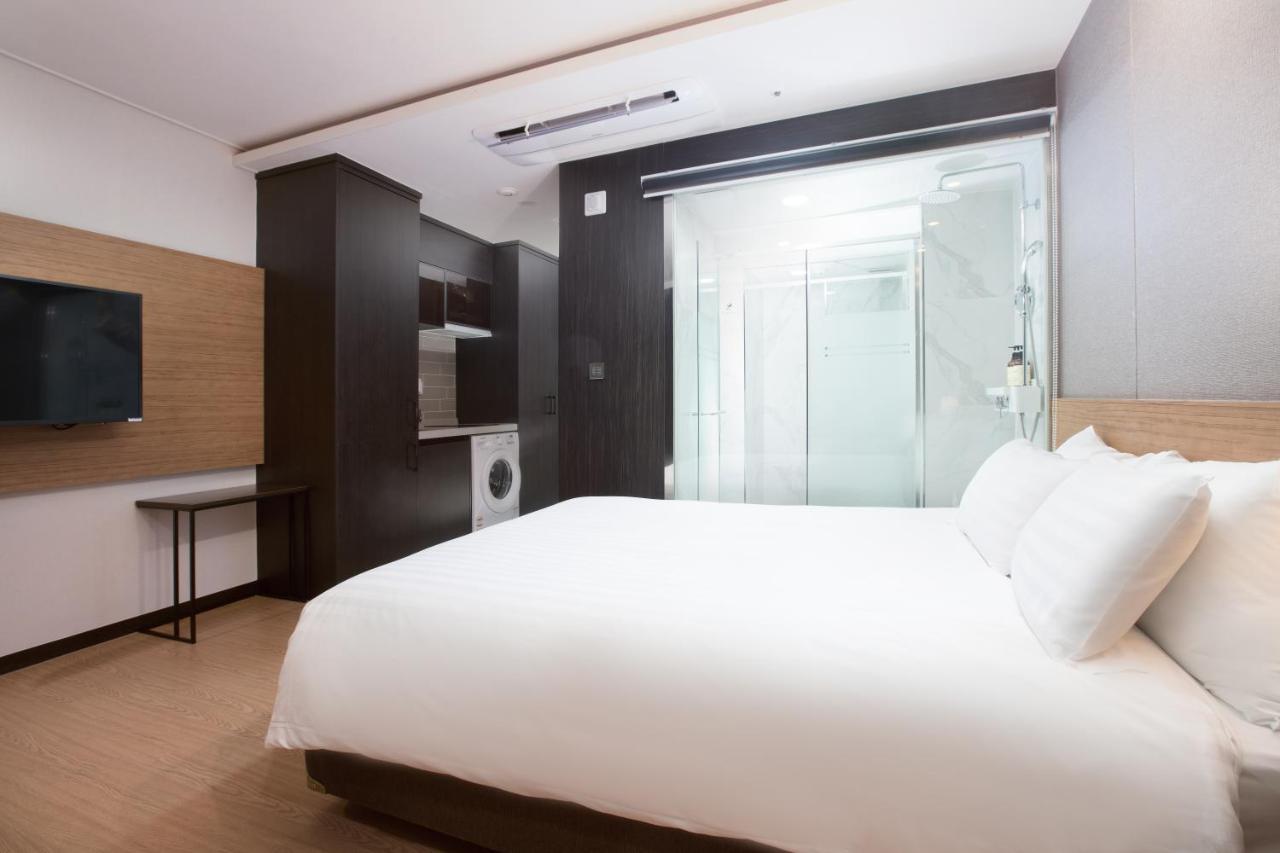 Utop Marina Hotel & Resort Yeosu Eksteriør billede