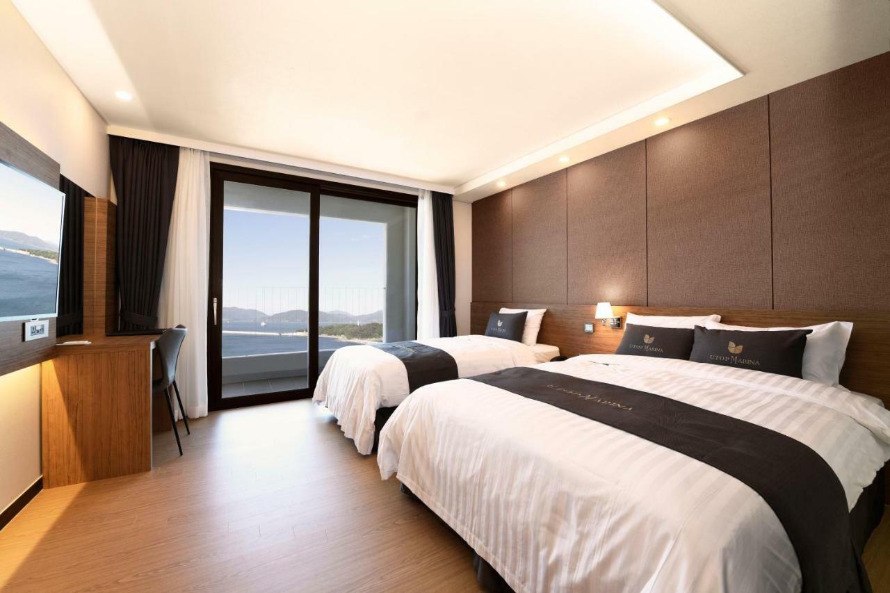 Utop Marina Hotel & Resort Yeosu Eksteriør billede